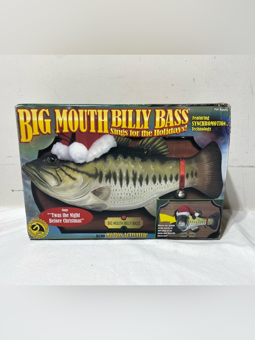 Gemmy Big Mouth Billy Bass Holiday Fish - Green and White